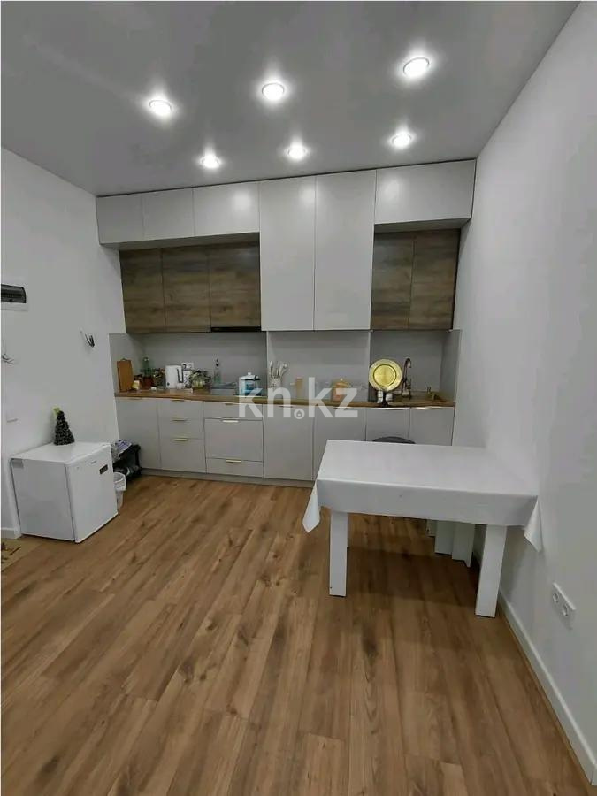 Продажа 2-комнатной квартиры, 40 м², мкр-н Нуркент, дом  6/2 в Алматы - фото 2