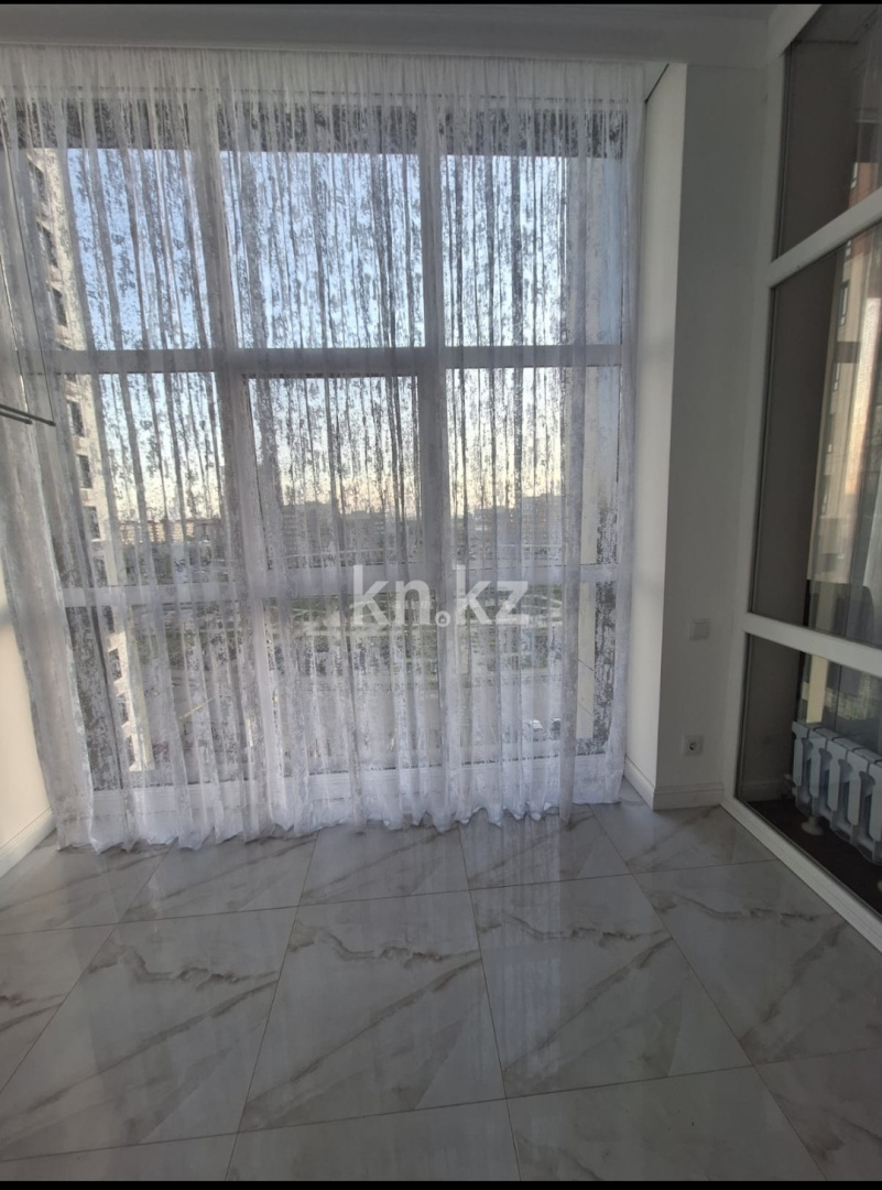 Продажа 3-комнатной квартиры, 90 м², пр. Республики, дом  23/2 в Караганде - фото 5