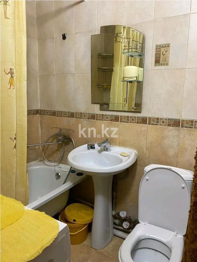 Продажа 3-комнатной квартиры, 58.6 м², мкр-н 10, дом  16 в Алматы - фото 7