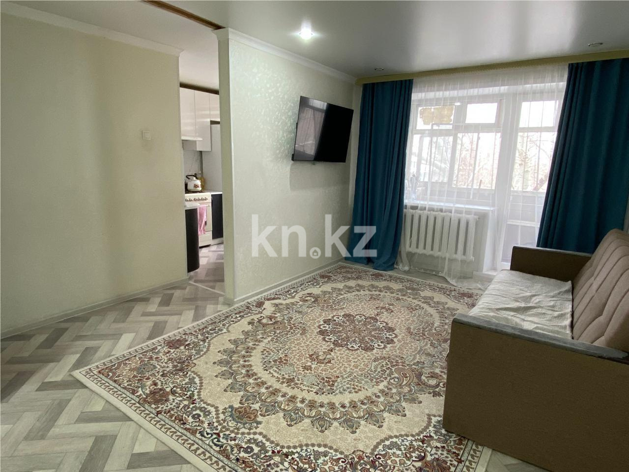Продажа 3-комнатной квартиры, 55 м², 17 мкр. в Караганде - фото 2