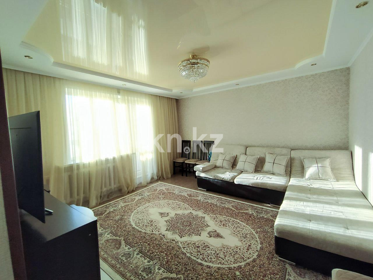 Продажа 3-комнатной квартиры, 64 м², мкр-н Гульдер-1 в Караганде - фото 2