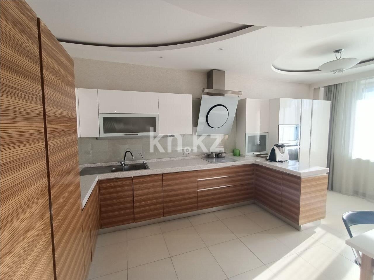 Продажа 4-комнатной квартиры, 206 м² в Астане - фото 16