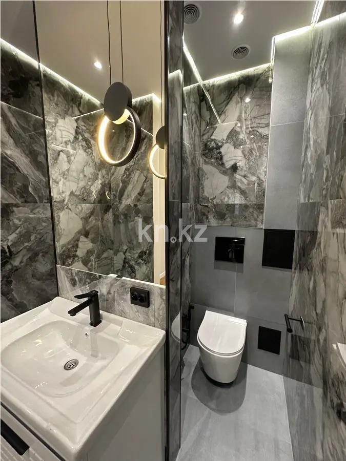 Продажа 2-комнатной квартиры, 71 м², ул. Халиуллина, дом  140/5 в Алматы - фото 4