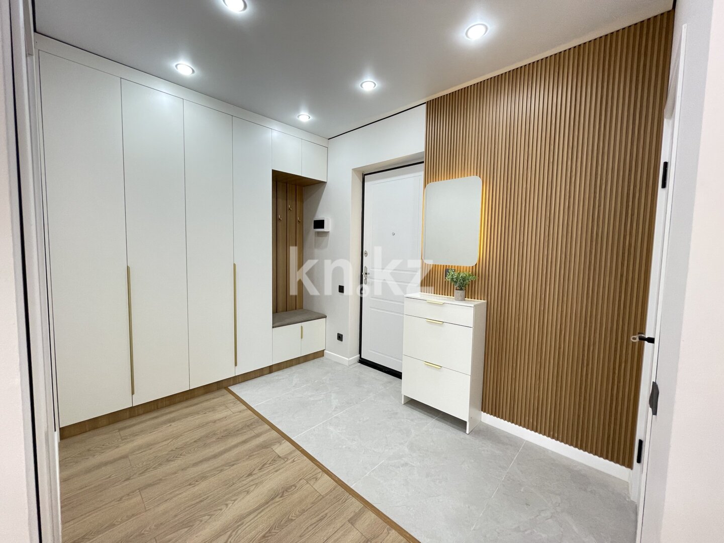 Продажа 2-комнатной квартиры, 40 м² в Алматы - фото 11