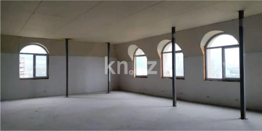 Продажа 3-комнатной квартиры, 142 м², ул. Касымова, дом  32 в Алматы - фото 2