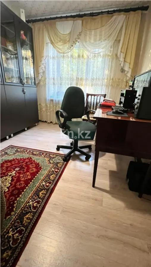 Продажа 4-комнатной квартиры, 87 м², ул. Парковая, дом  11а в Шахтинске - фото 4