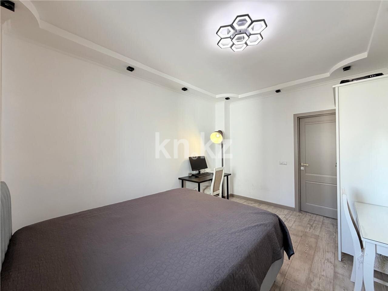 Продажа 4-комнатной квартиры, 101.5 м² в Астане - фото 7