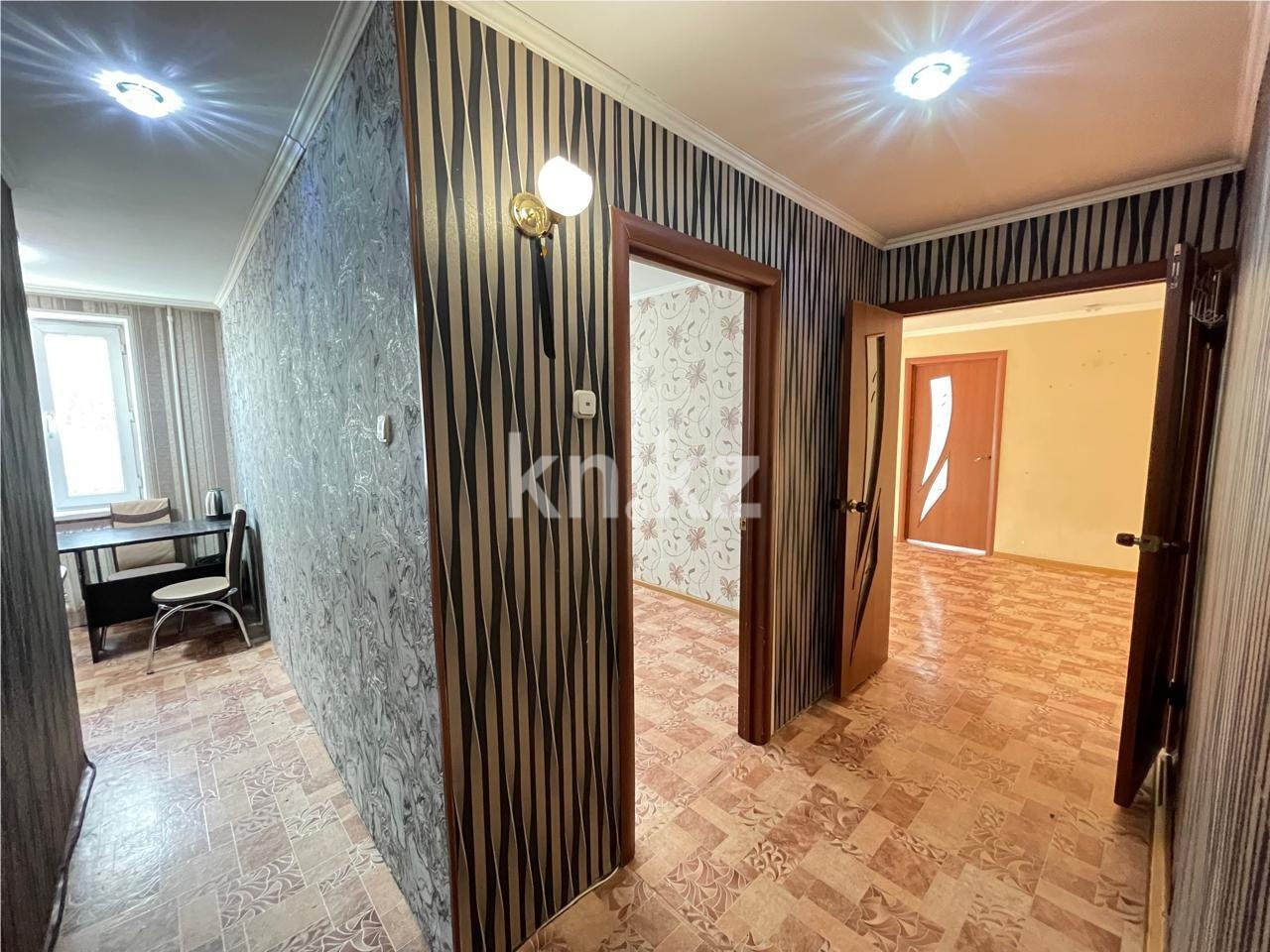 Продажа 4-комнатной квартиры, 61 м² в Сарани - фото 3