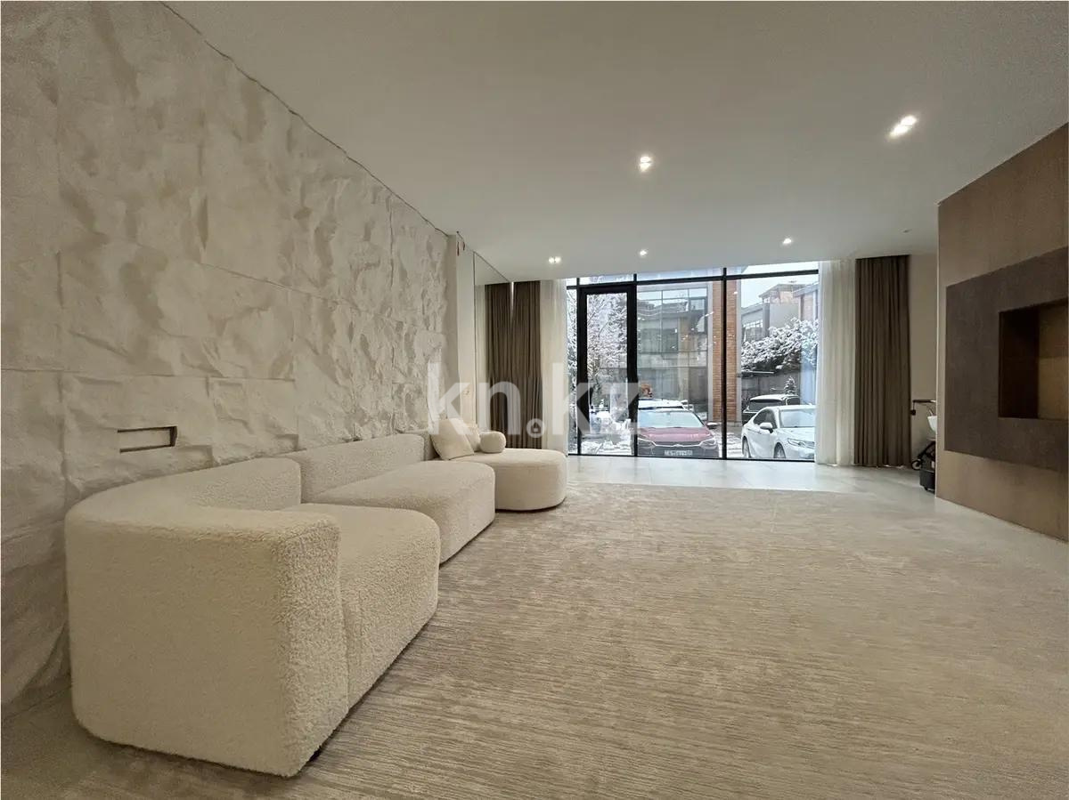 Продажа 5-комнатной квартиры, 300 м² в Алматы