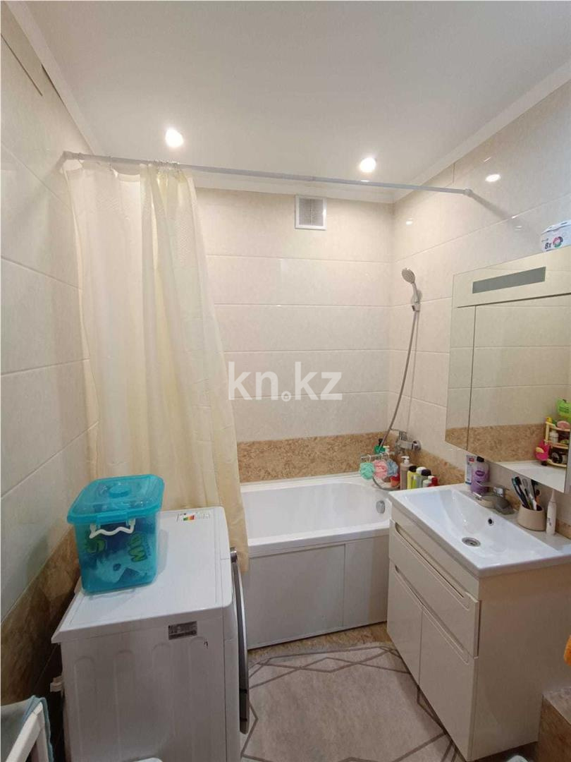 Продажа 3-комнатной квартиры, 97.9 м², пр. Момышулы в Астане - фото 15