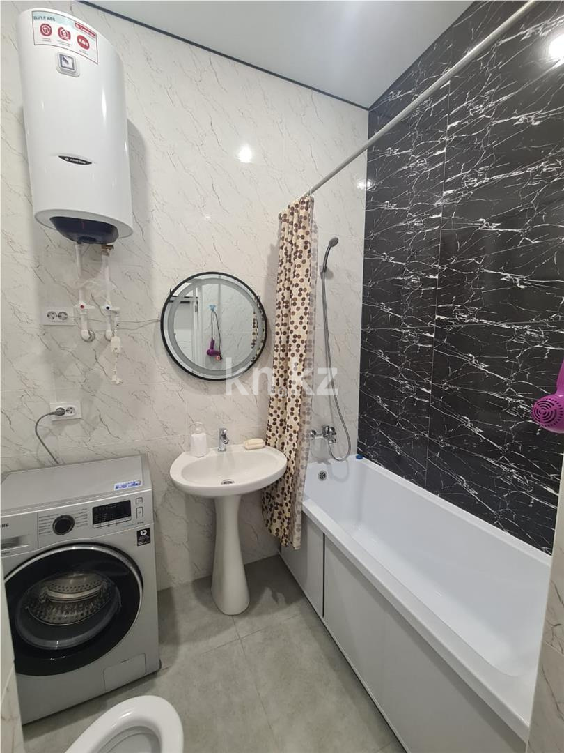 Продажа 1-комнатной квартиры, 40 м², 137 учетный квартал в Караганде - фото 5