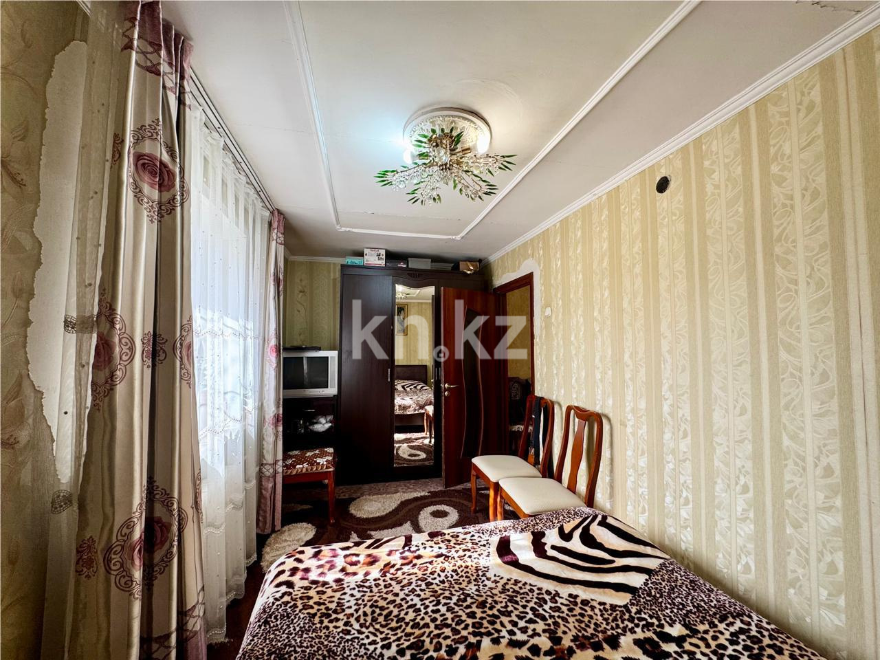 Продажа 3-комнатной квартиры, 53 м², ул. Пичугина, дом  242 в Караганде - фото 3