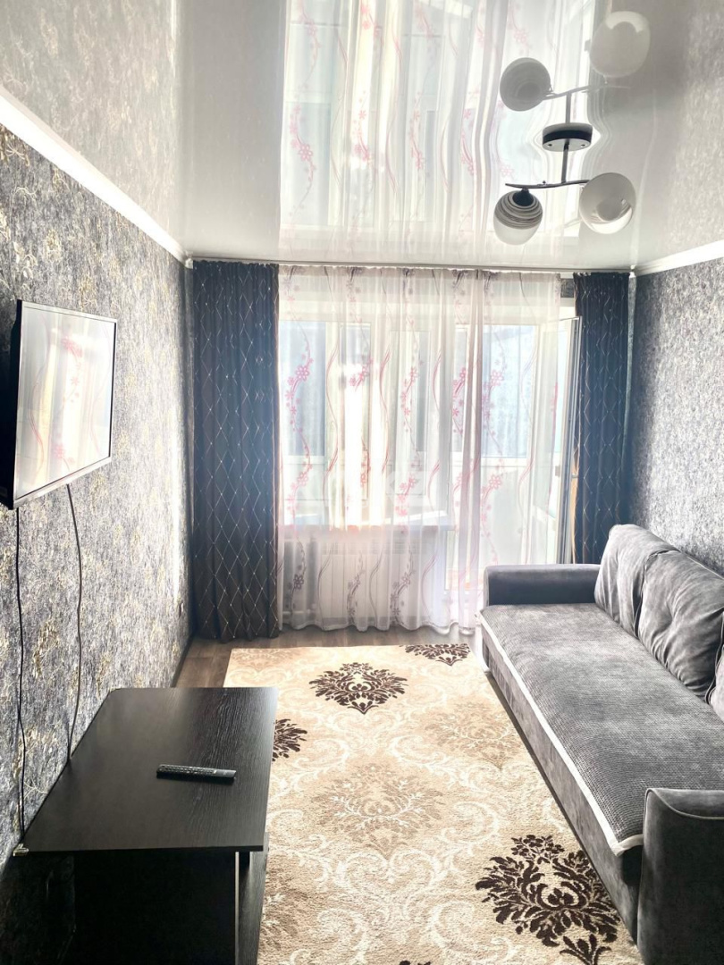 Аренда 1-комнатной квартиры посуточно, 36 м², Микрорайон Юбилейный, дом  37 в Кокшетау - фото 2