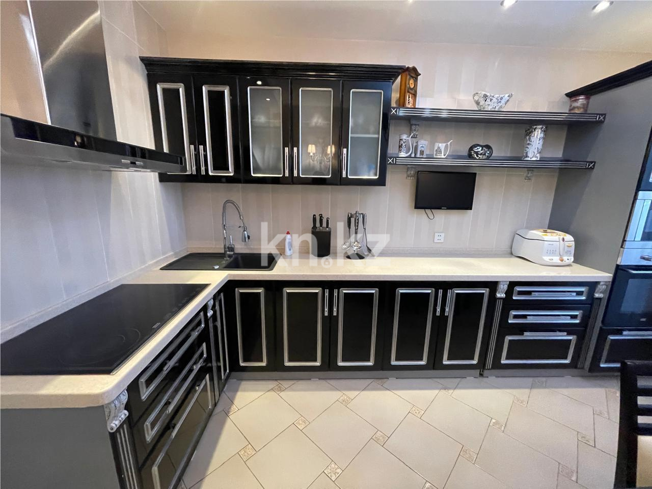 Продажа 3-комнатной квартиры, 117 м² в Караганде - фото 11