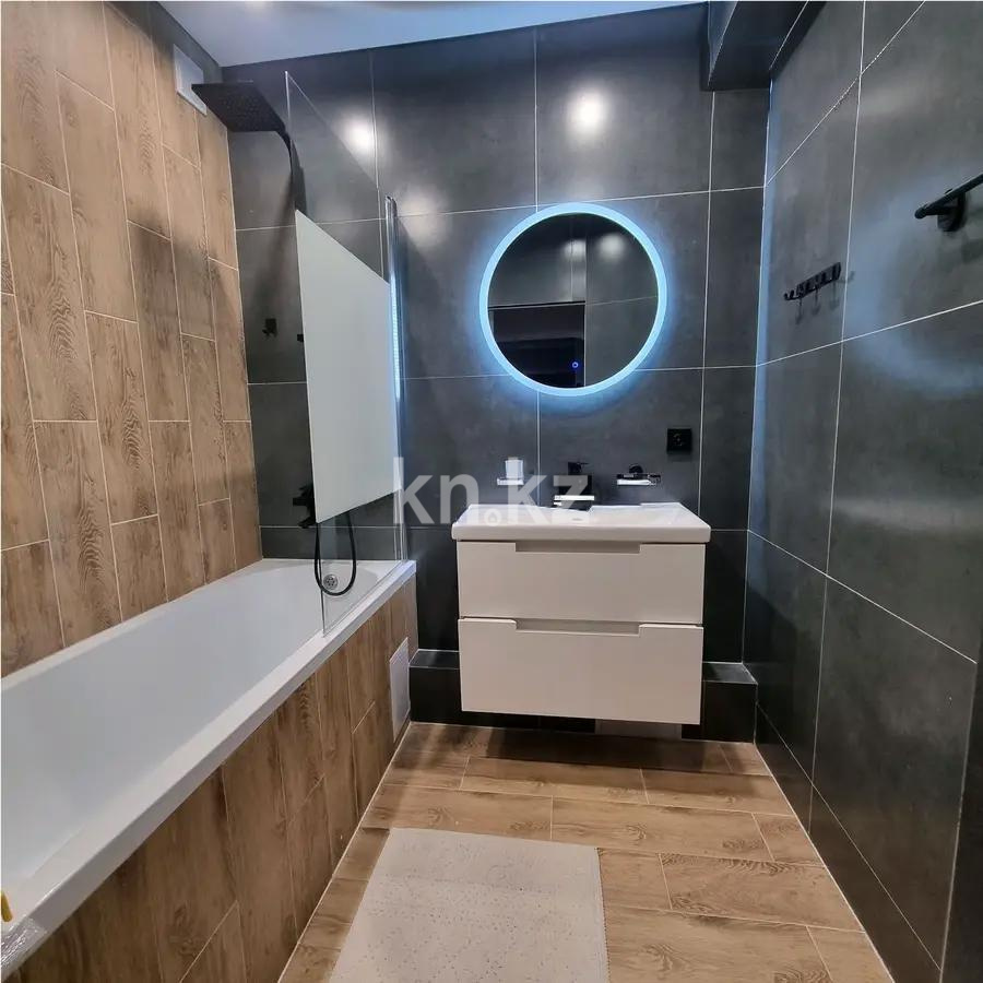 Продажа 4-комнатной квартиры, 113 м², ул. Зенкова, дом  70 в Алматы - фото 5