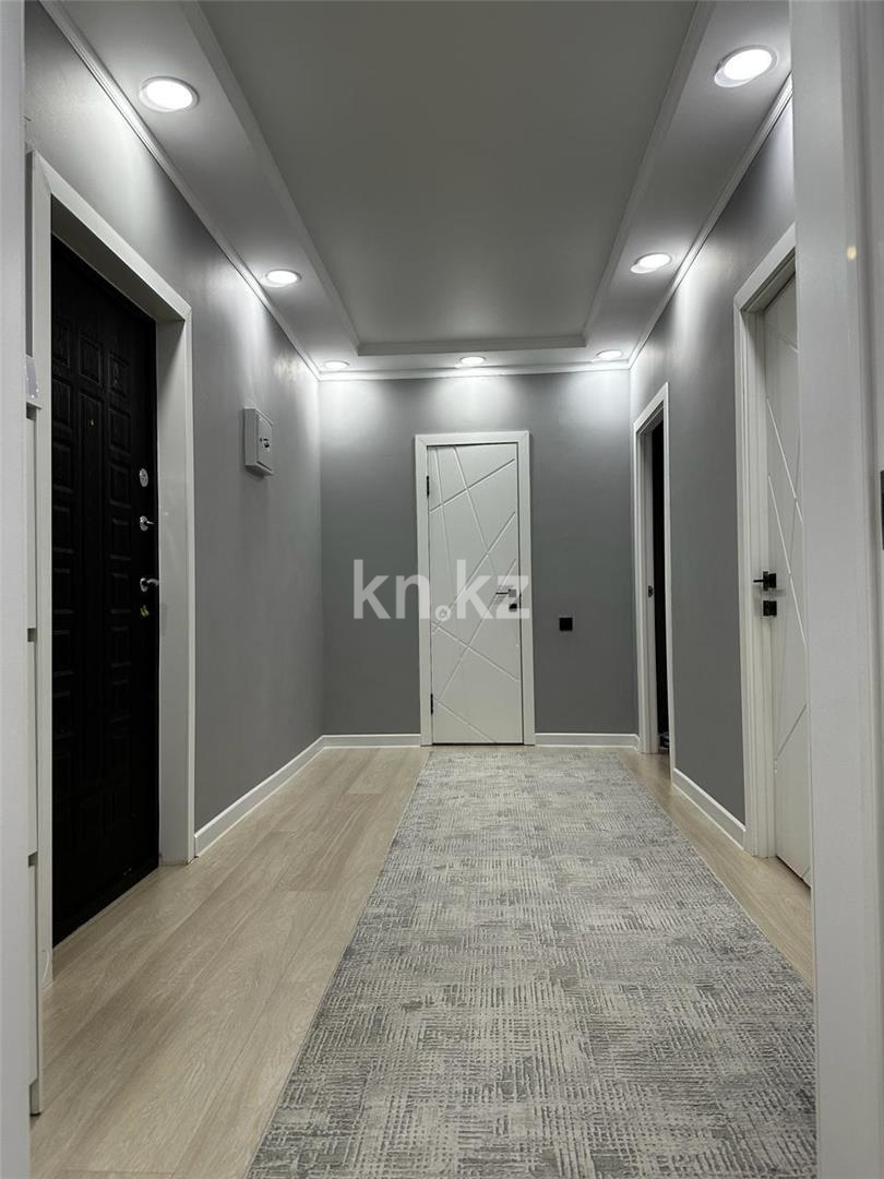 Продажа 2-комнатной квартиры, 65 м², ул. Сатыбалдина в Караганде - фото 16