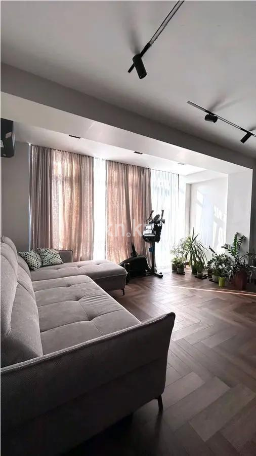 Продажа 3-комнатной квартиры, 96 м² в Алматы