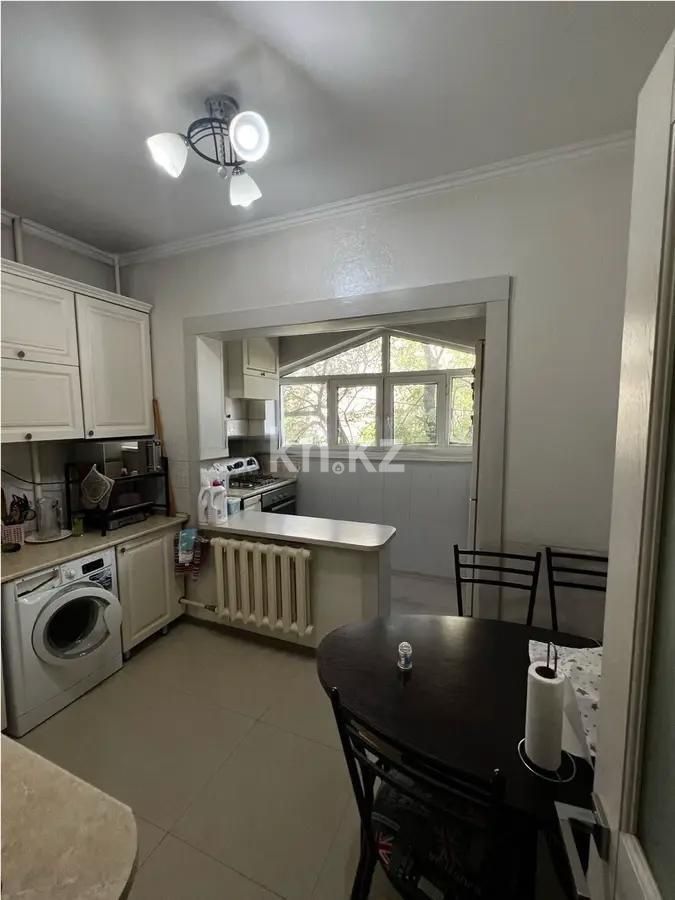 Продажа 3-комнатной квартиры, 67 м², мкр-н Аксай-4, дом  7 в Алматы - фото 4