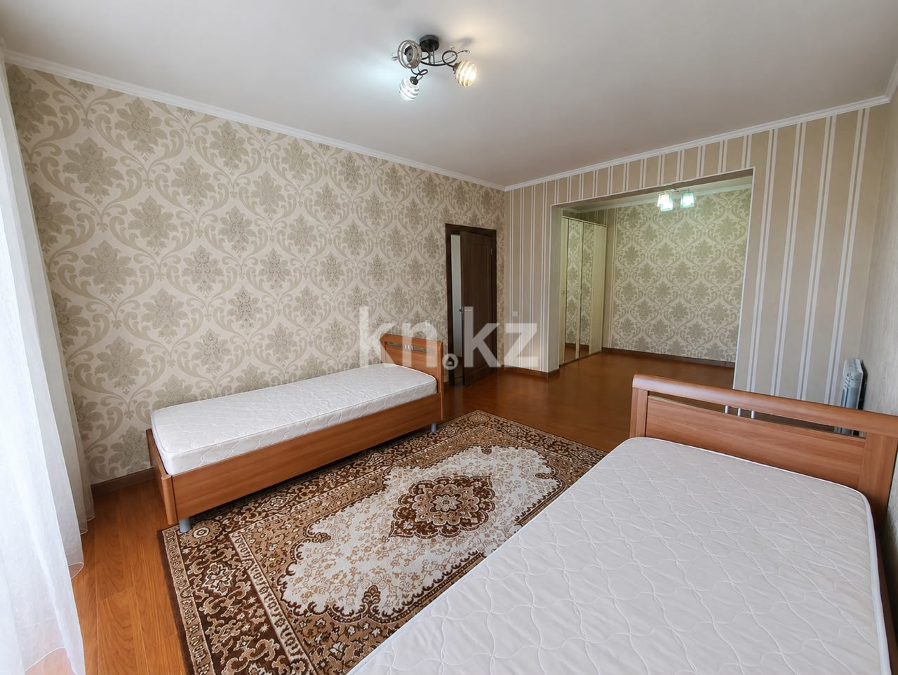 Продажа 2-комнатной квартиры, 87.2 м² в Алматы - фото 3