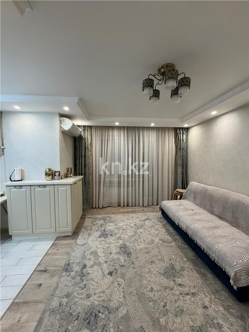 Продажа 3-комнатной квартиры, 61 м², ул. Аманжолова в Караганде - фото 6