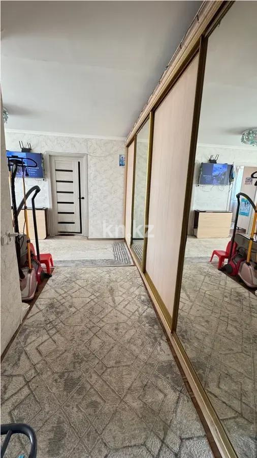 Продажа 4-комнатной квартиры, 61 м², мкр-н 21, дом  5 в Караганде - фото 6