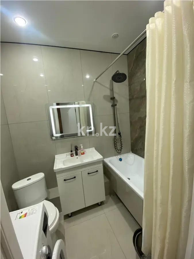 Продажа 2-комнатной квартиры, 56.8 м² в Алматы - фото 4