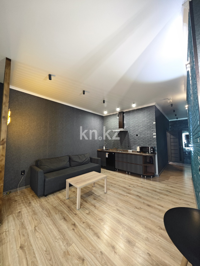 Продажа 1-комнатной квартиры, 47 м², ул. Комиссарова, дом  10/3 в Караганде - фото 5