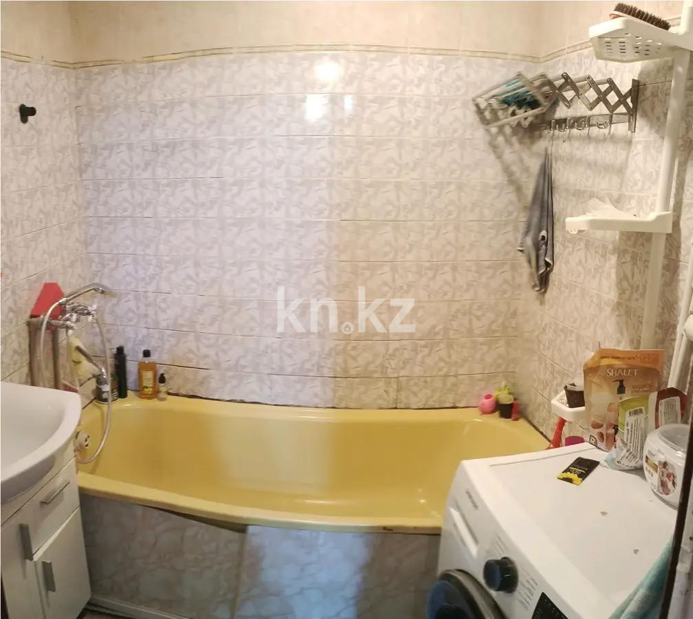 Продажа 3-комнатной квартиры, 64 м², пр. Мира, дом  110б в Темиртау - фото 6