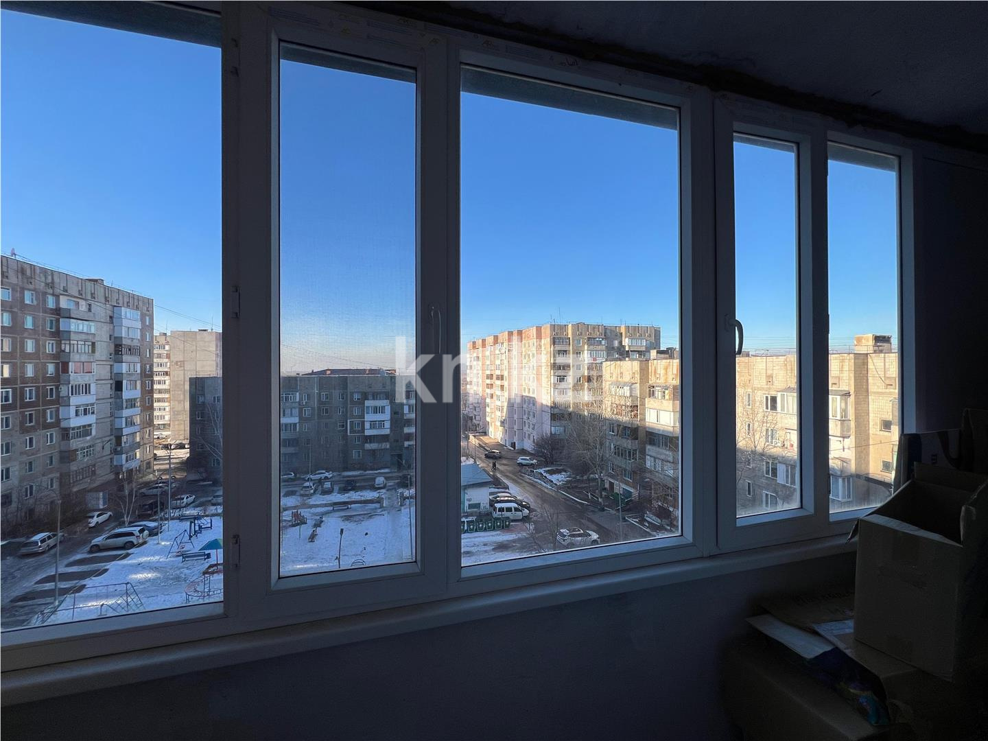 Продажа 3-комнатной квартиры, 63 м², мкр-н Голубые Пруды, дом  10 в Караганде - фото 3