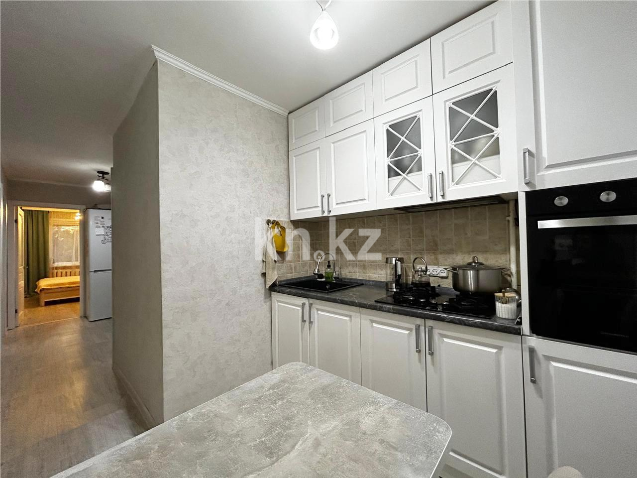 Продажа 3-комнатной квартиры, 63 м², ул. Муканова в Караганде - фото 8