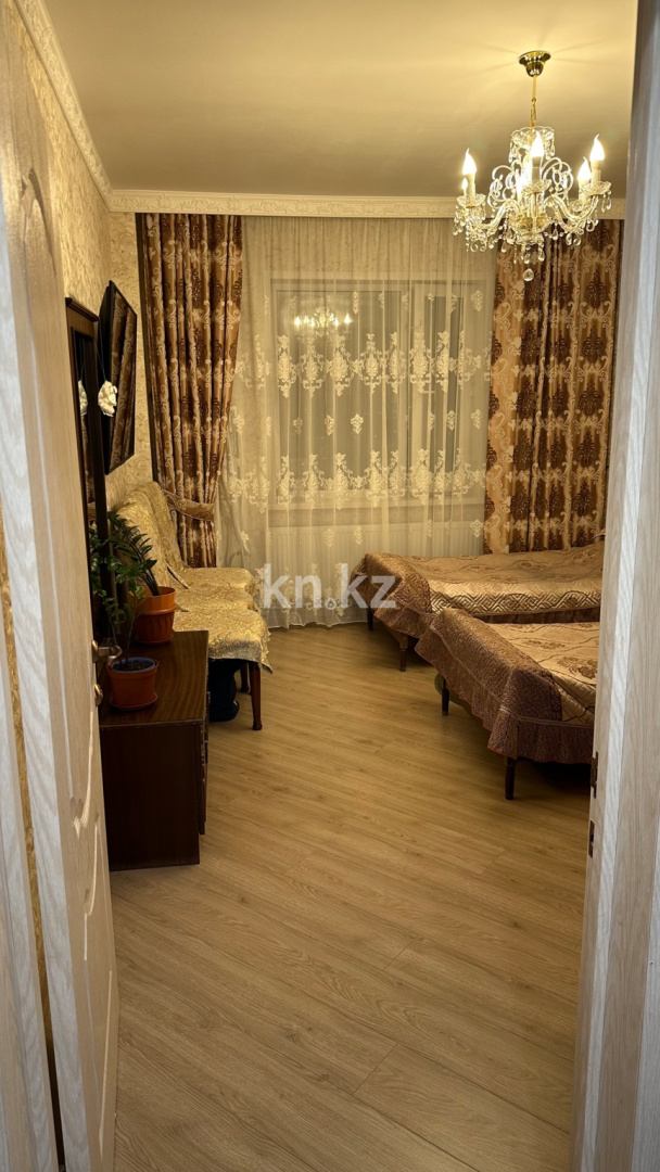 Продажа 3-комнатной квартиры, 90.5 м² в Караганде - фото 3