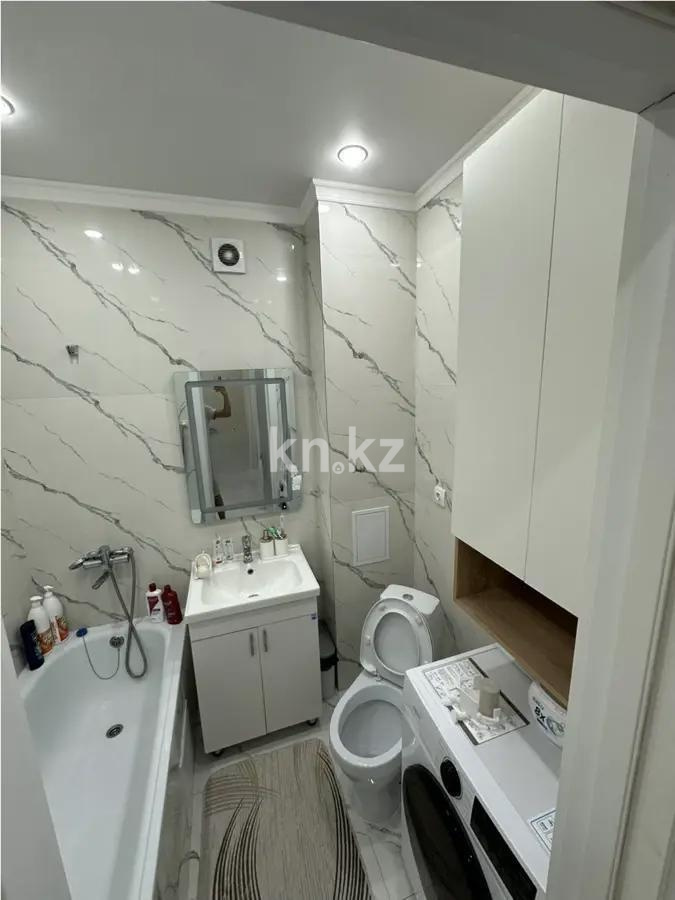 Продажа 3-комнатной квартиры, 63 м², ул. Нажимеденова, дом  17 в Астане - фото 5