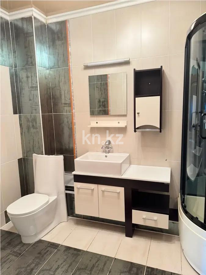 Продажа 7-комнатной квартиры, 300 м², ул. Аманжолова, дом  35/1 в Караганде - фото 4