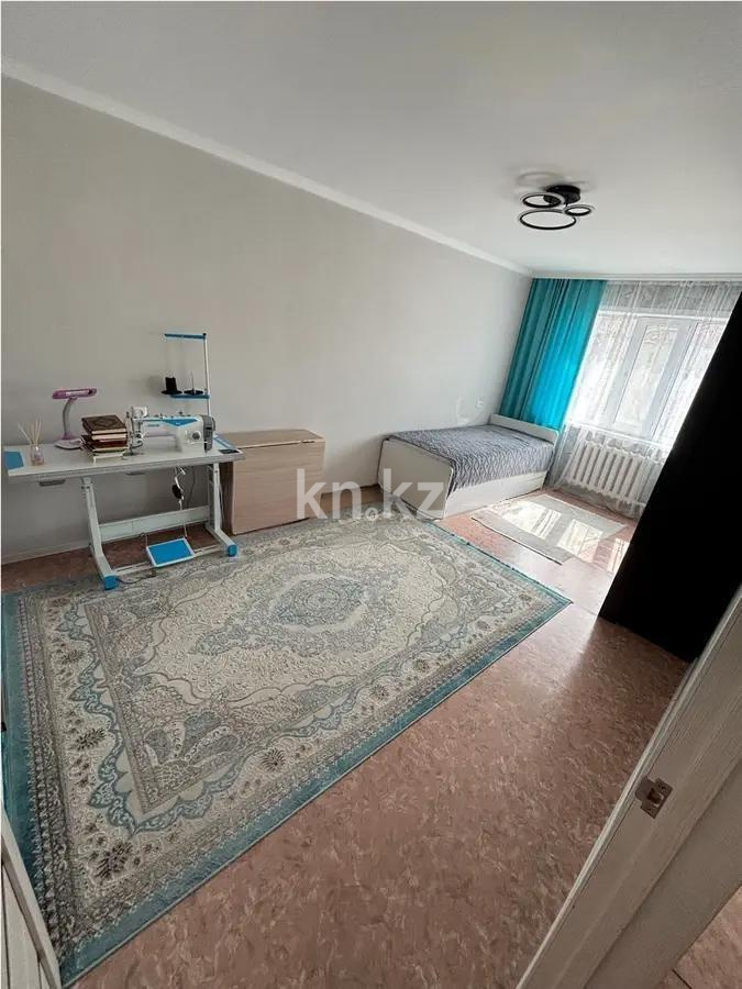 Продажа 3-комнатной квартиры, 61 м², мкр-н 14, дом  45 в Караганде - фото 2