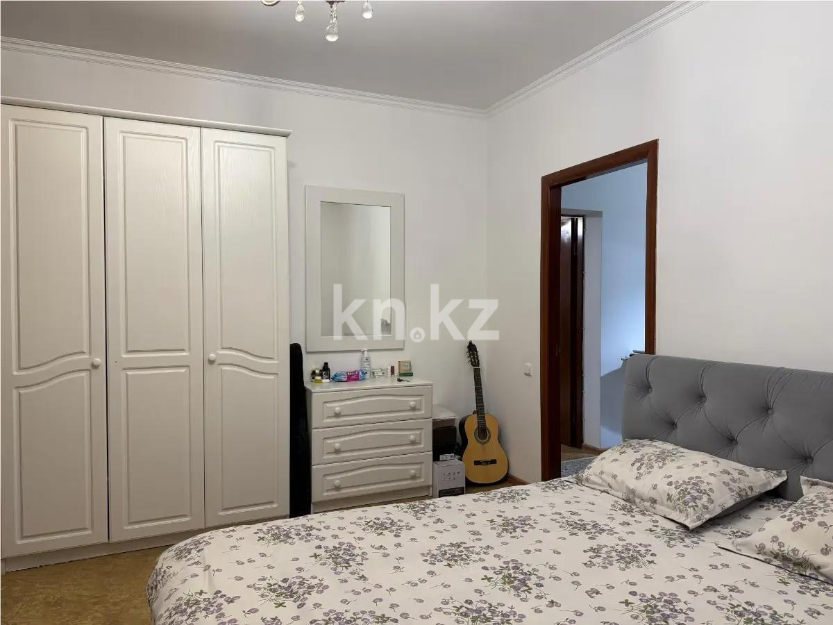 Продажа 2-комнатной квартиры, 70 м², ул. Жандосова, дом  150а в Алматы