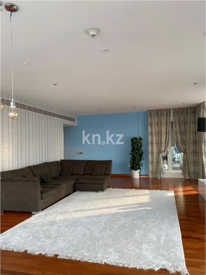Продажа 4-комнатной квартиры, 198 м² в Алматы