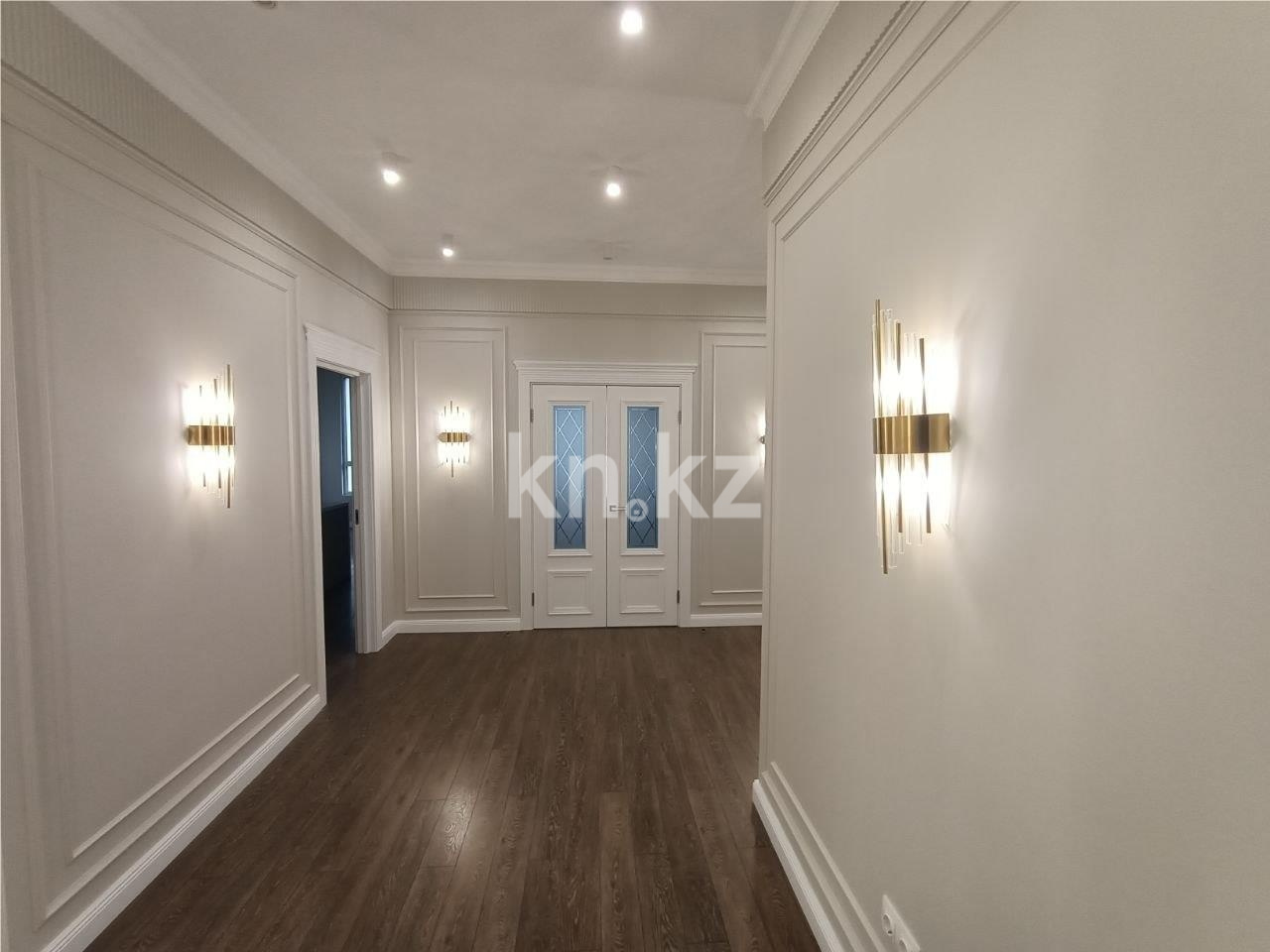 Продажа 4-комнатной квартиры, 210 м² в Астане - фото 14
