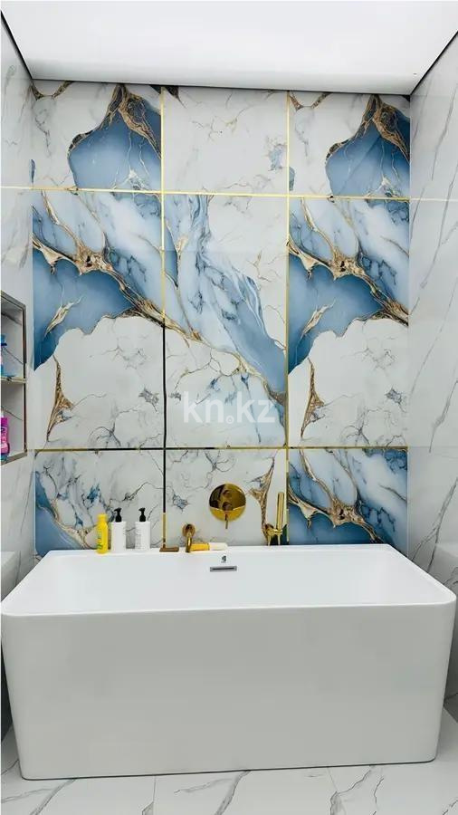 Продажа 3-комнатной квартиры, 135 м², ул. Нажимеденова, дом  12 в Астане - фото 5