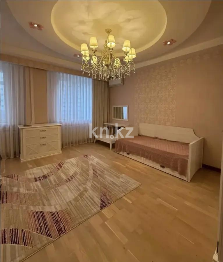 Продажа 5-комнатной квартиры, 200 м², ул. Кунаева, дом  14/2 в Астане - фото 2