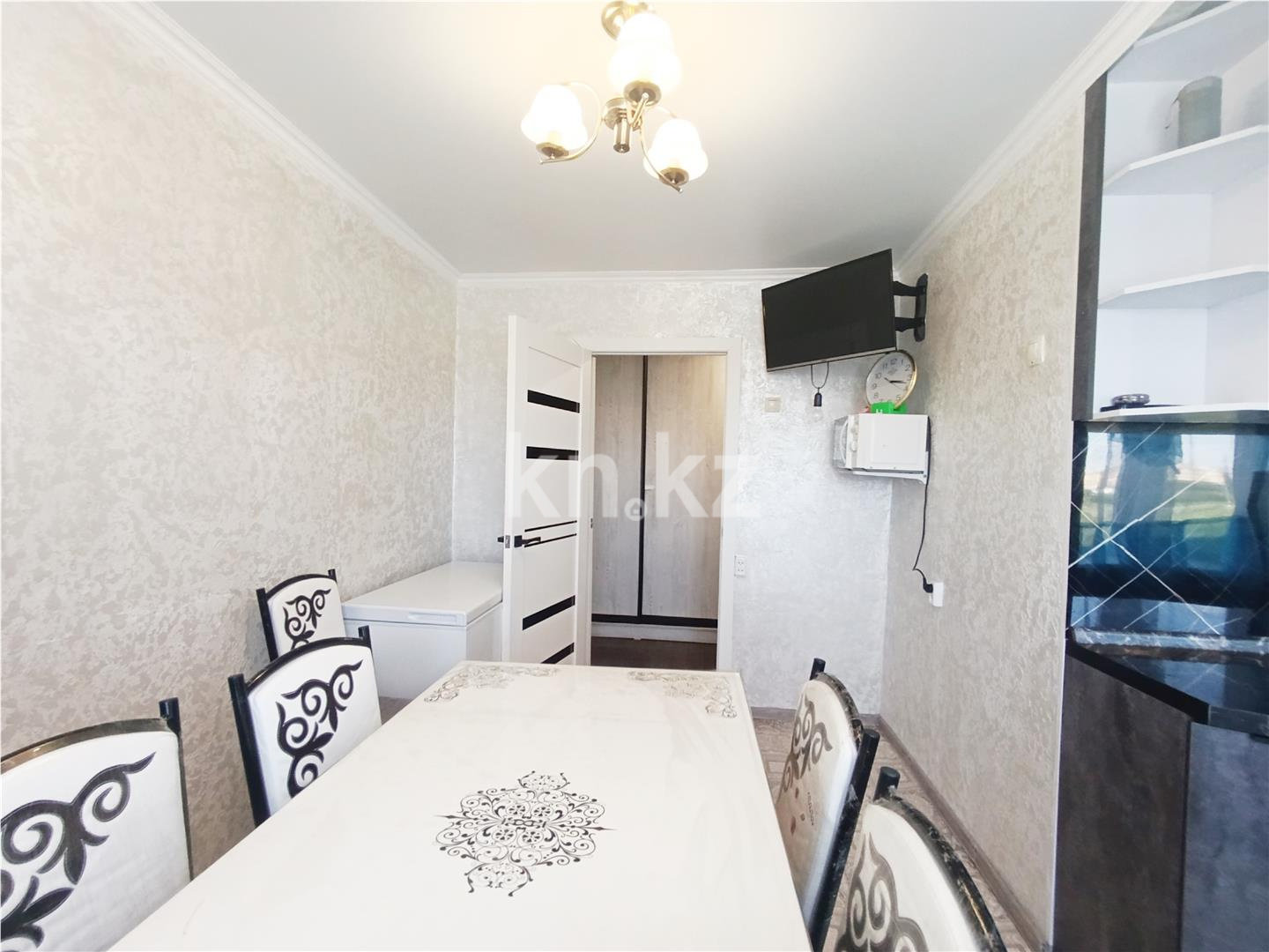 Продажа 3-комнатной квартиры, 62 м², ул. Методическая, дом  17 в Караганде - фото 2