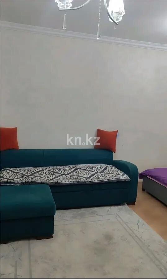 Продажа 1-комнатной квартиры, 38 м² в Караганде