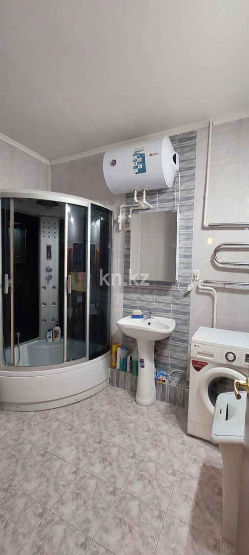 Продажа 3-комнатной квартиры, 66 м², ул. Чкалова, дом  5 в Караганде - фото 13