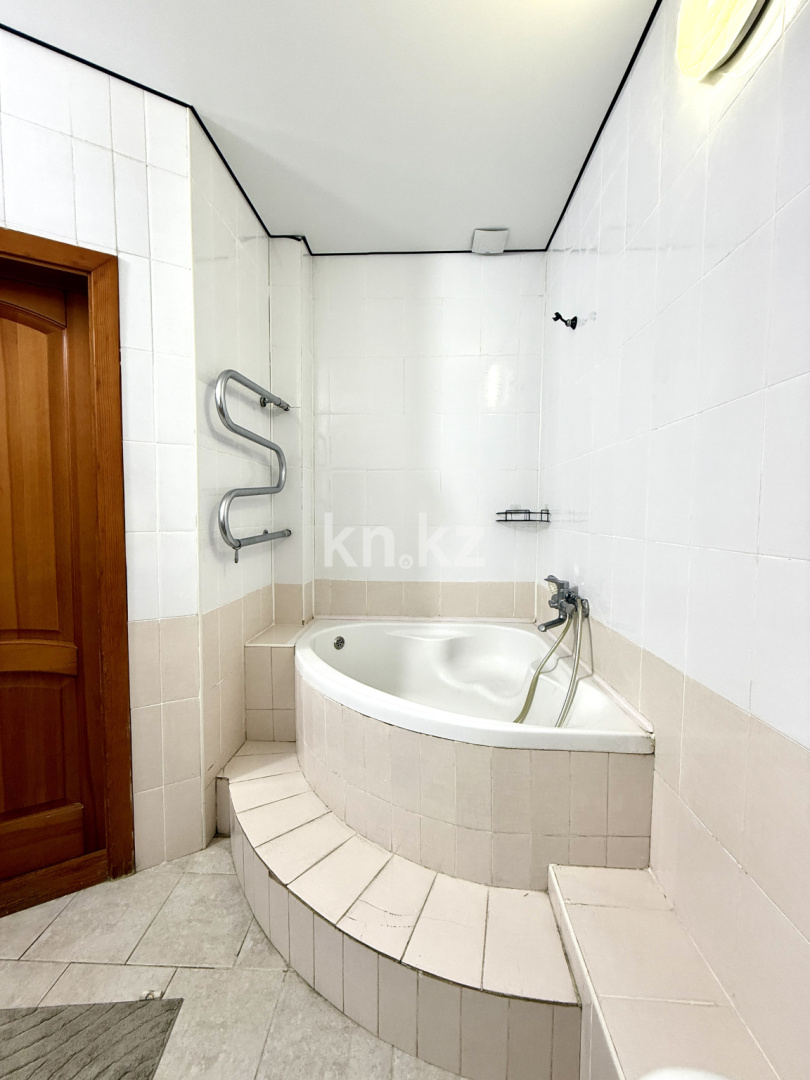 Продажа 4-комнатной квартиры, 86 м² в Алматы - фото 13