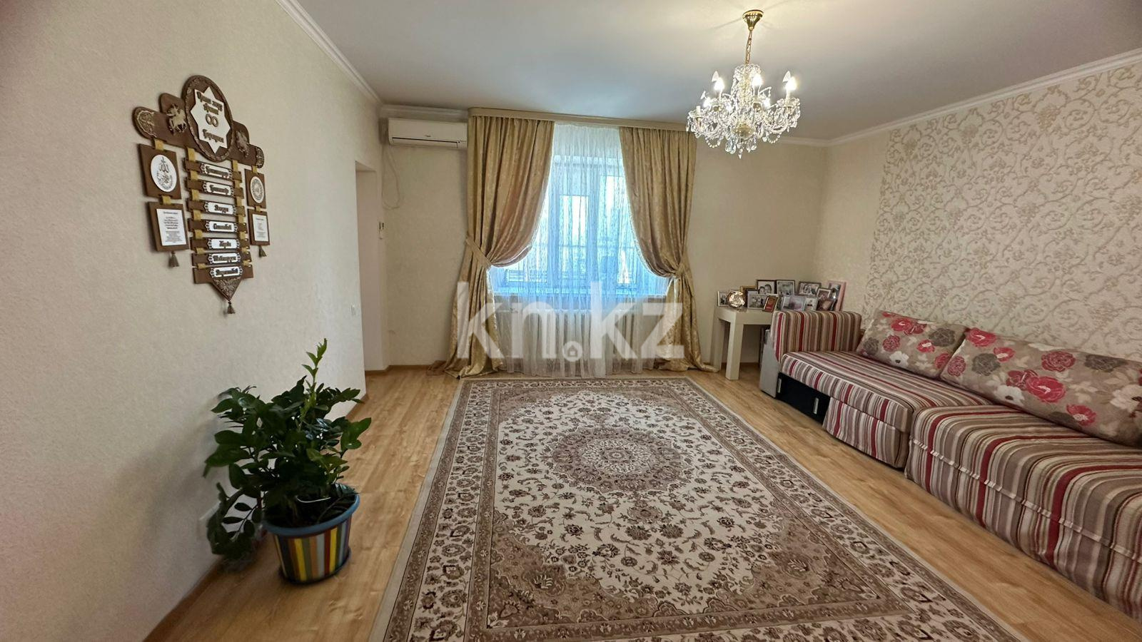 Продажа 2-комнатной квартиры, 76.1 м², ул. Сатпаева в Астане