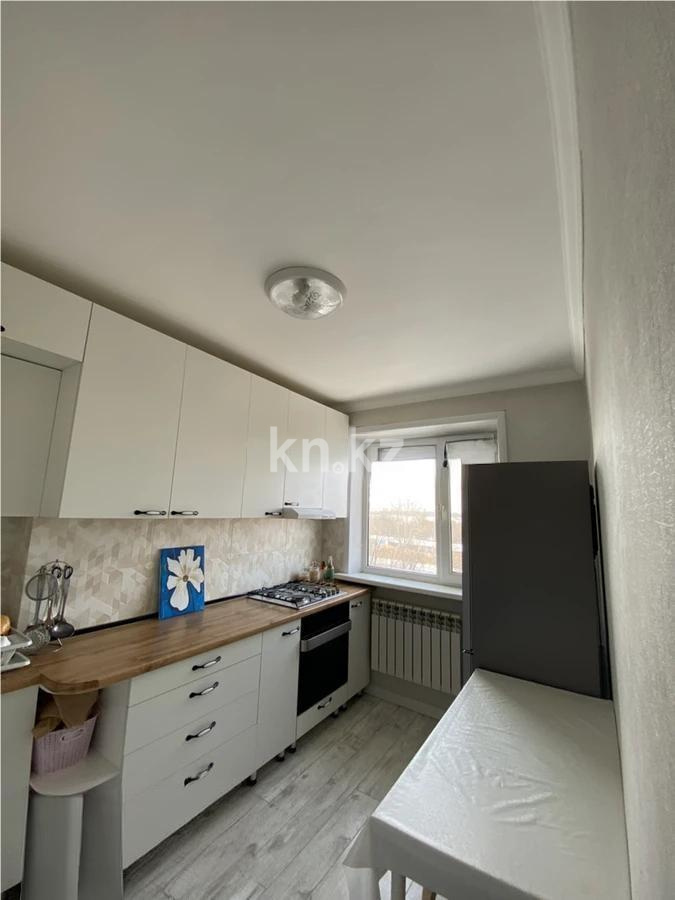 Продажа 2-комнатной квартиры, 44 м², 1 квартал, дом  14 в Караганде - фото 3
