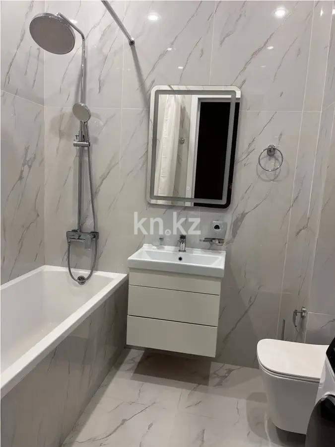 Продажа 3-комнатной квартиры, 75 м², пр. Аль-Фараби, дом  7/2 в Астане - фото 4