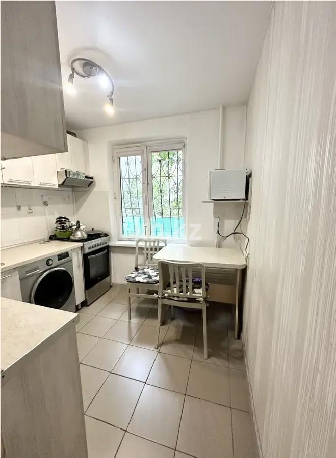 Продажа 2-комнатной квартиры, 42 м², мкр-н Коктем-1, дом  10 в Алматы - фото 3