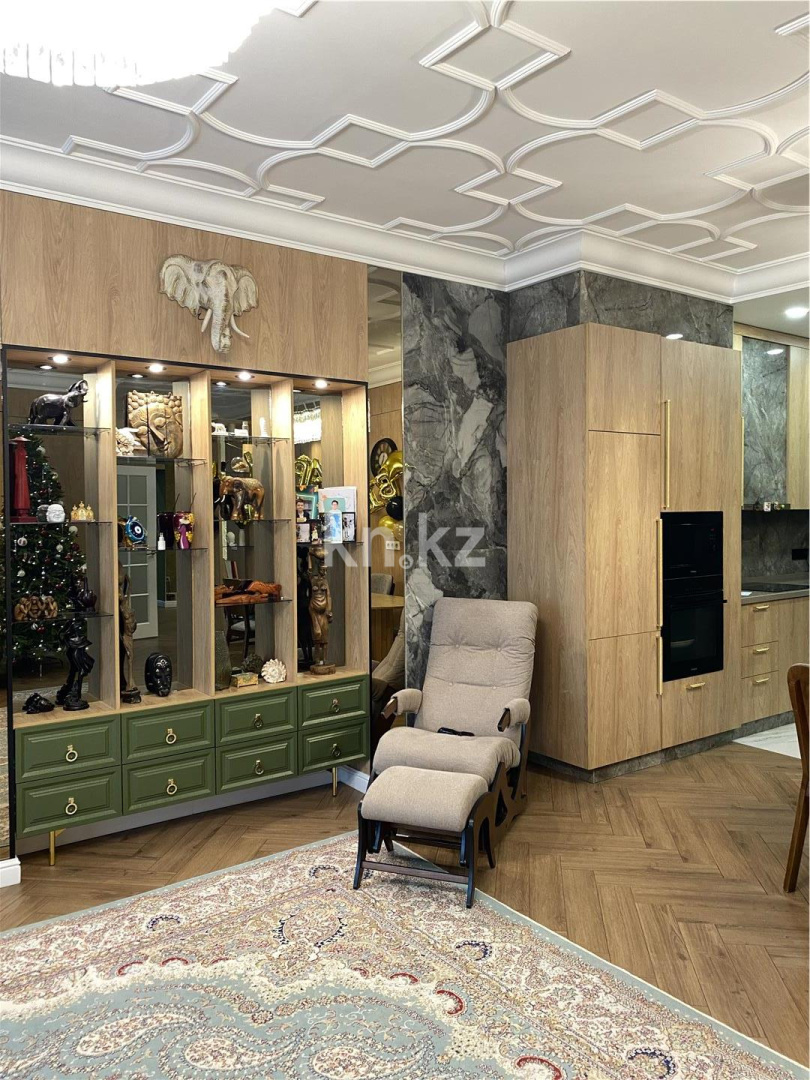 Продажа 4-комнатной квартиры, 132 м², ул. Шарля де Голля в Астане - фото 4