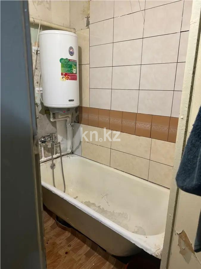 Продажа 2-комнатной квартиры, 50 м², мкр-н 15, дом  14 в Караганде - фото 4