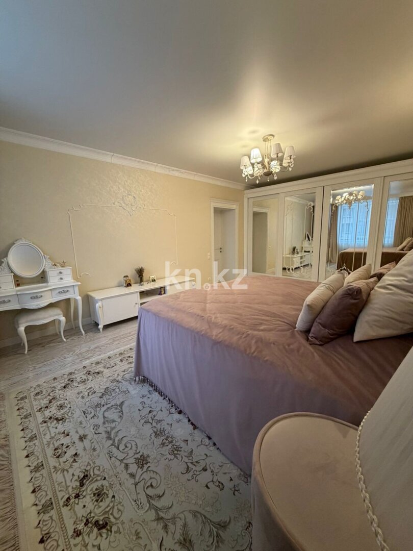 Продажа 3-комнатной квартиры, 142.9 м² в Уральске - фото 21
